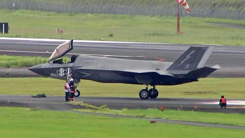 UK F-35B, das noch in Japan gestrandet ist, wartet auf Ersatzteile