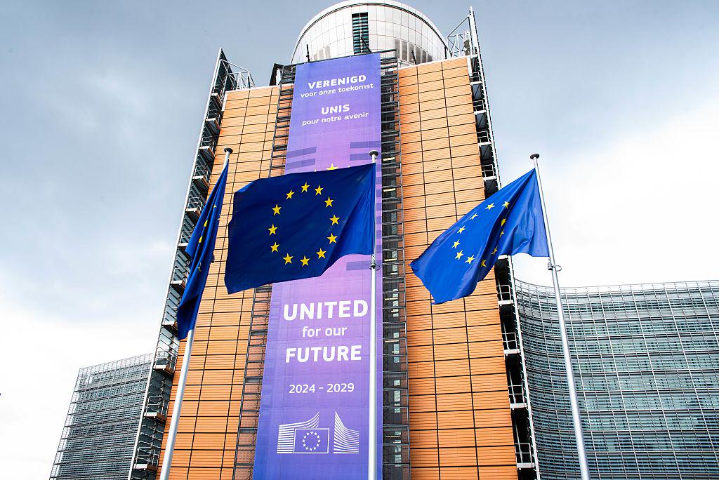 Die EU sagt, dass uns 1,4 Billionen US -Dollar für uns verpflichten, "in keiner Weise zu binden".