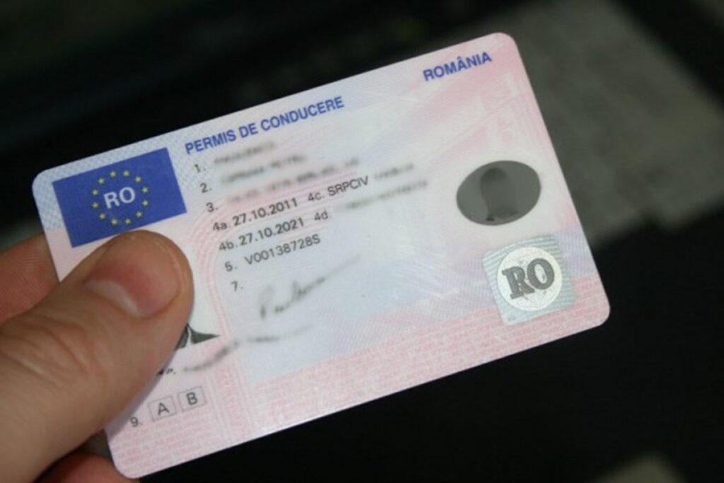 Die Regierung machte den Gesetzentwurf, durch den die Fahrer ausgesetzt werden, öffentlich, wenn sie ihre Verkehrsstrafen nicht innerhalb von 90 Tagen bezahlt haben. Die Rückerstattung erfolgt mit dem Zahlungsnachweis.
