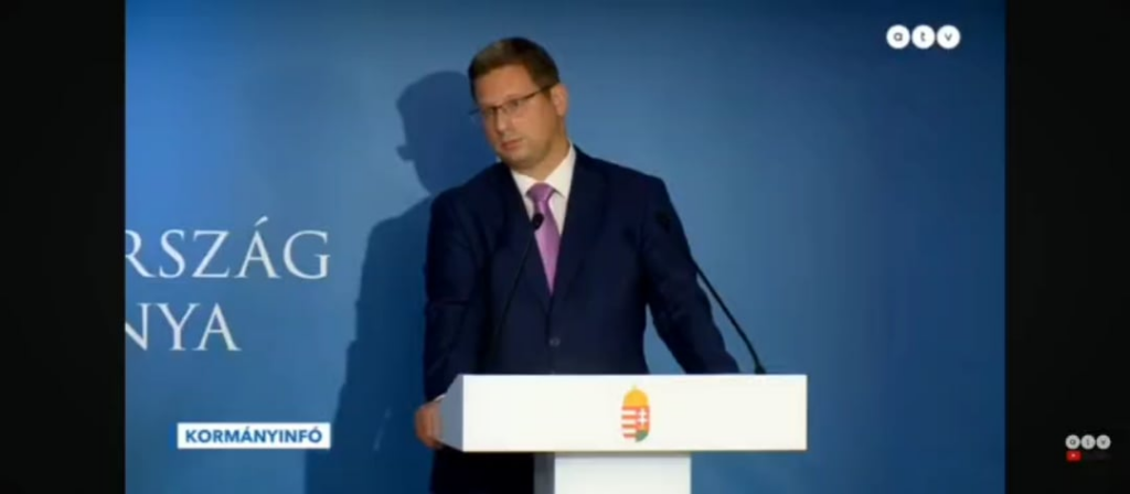 Gulyás hat die Aufzeichnung nicht gesehen, aber er glaubt, dass Hadházy die physische Integrität anderer bedroht hat