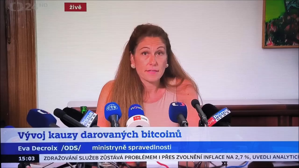 Evička Decro Hartbrot hat ...