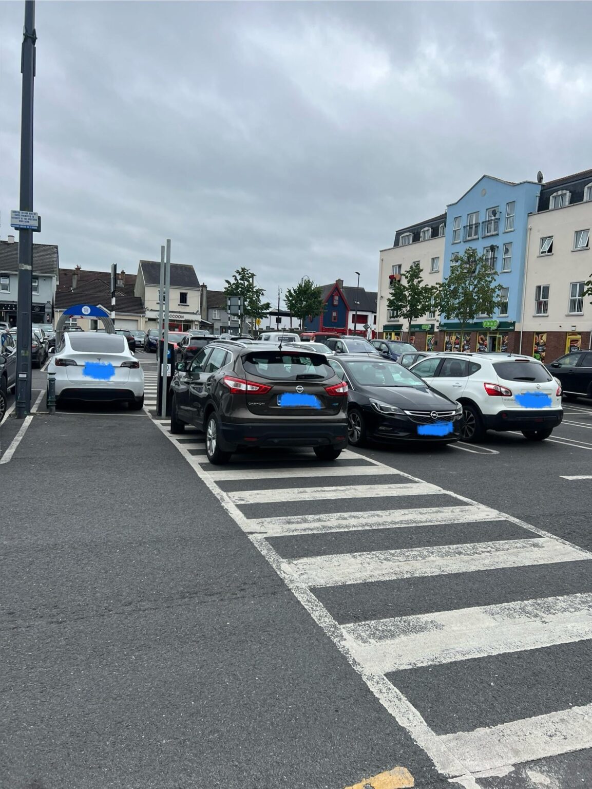 Parken im Einkaufszentrum Longford gestern