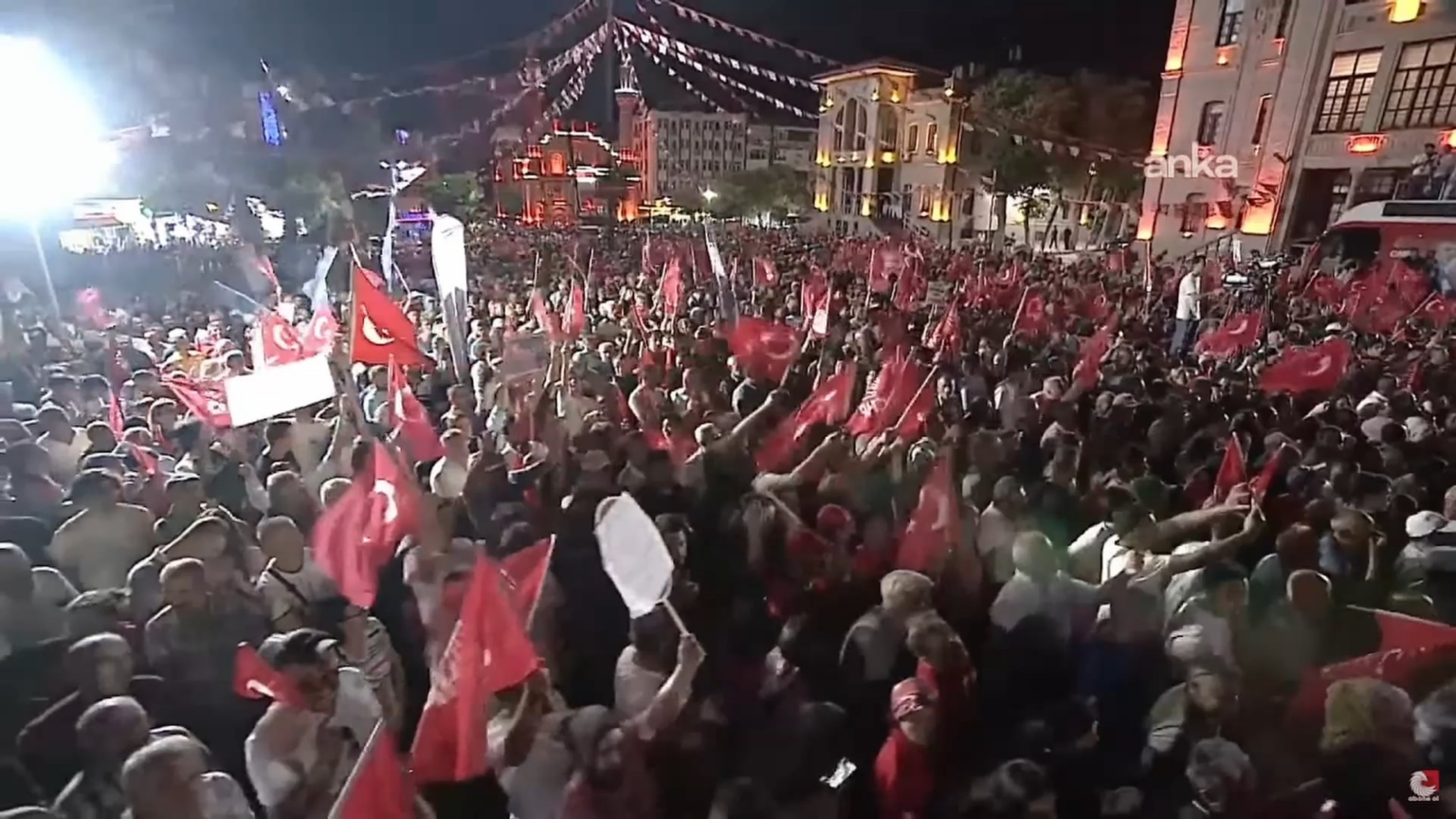 Özgür Özel: Erdoğan, ich stelle deine palästinensische Liebe nicht in Frage, weil etwas, das nicht in der Mitte ist, nicht in Frage gestellt werden kann. Sie haben keine palästinensische Sensibilität; Sie haben eine Trump -Sensibilität, es gibt Angst vor Trump!