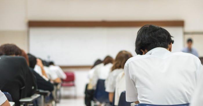 90% der australischen Lehrer erleben ein schwerwiegendes Stress und 70% beschreiben ihre Arbeitsbelastung als weitgehend oder vollständig unüberschaubar