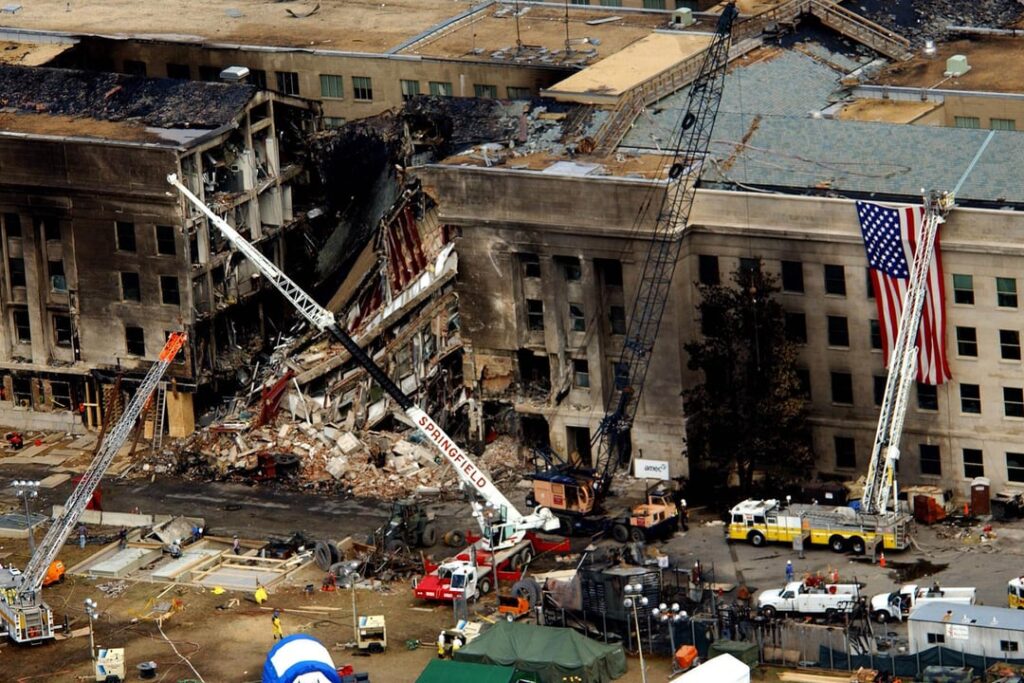 9/11 Die Physik nahm eine Bremse und unmögliche Ereignisse übernahm