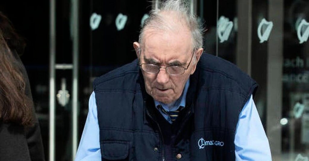 Vergewaltiger (79) starb allein in Gewahrsam, nachdem die Familie nicht über einen Schlaganfall benachrichtigt wurde. Die Ermittlungen finden | BreakingNews.ie Vergewaltiger (79) starb allein in Gewahrsam, nachdem die Familie nicht über einen Schlaganfall benachrichtigt wurde. Die Ermittlungen finden | BreakingNews.ie