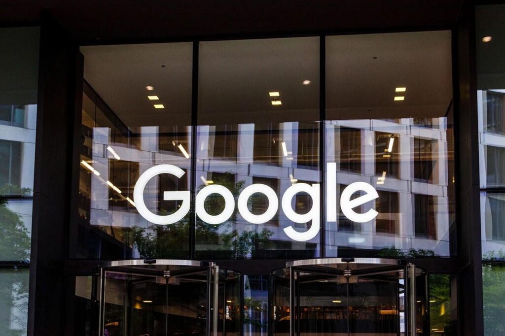 Die staatlichen Daten in Großbritannien und EU werden in Google und Microsoft Clouds verlegt. Der Schritt eröffnet den US -Behörden den Zugang, vertieft das Vertrauen in Einzelanbieter und untergräbt die digitale Souveränität Die staatlichen Daten in Großbritannien und EU werden in Google und Microsoft Clouds verlegt. Der Schritt eröffnet den US -Behörden den Zugang, vertieft das Vertrauen in Einzelanbieter und untergräbt die digitale Souveränität