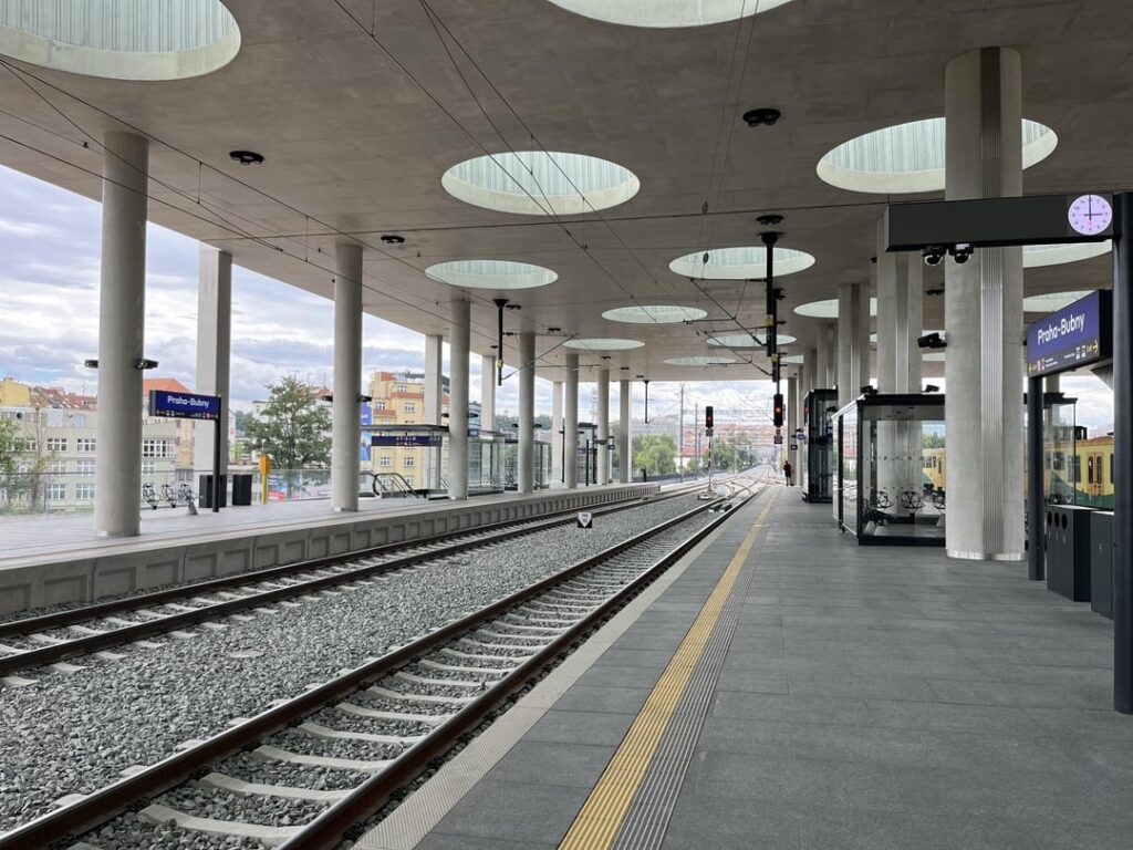 Neue Prager Bubny- und Ausstellungszentrumstationen wurden gerade geöffnet