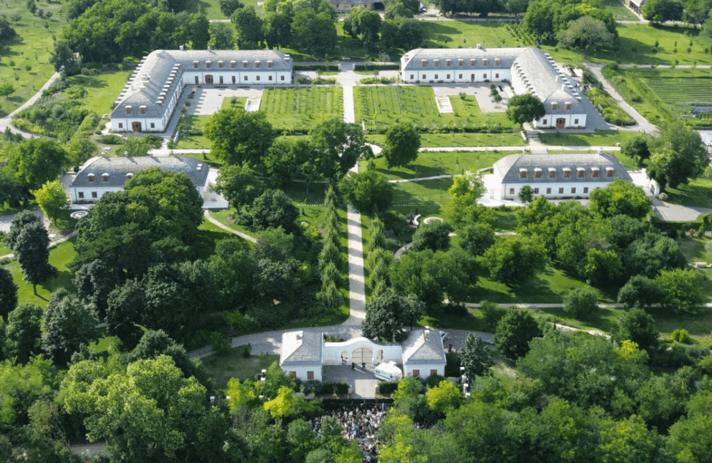 Gartenarchitekt von Hatvanpuszt: 500 Millionen HUF konnte das Gartendesign nur kosten Gartenarchitekt von Hatvanpuszt: 500 Millionen HUF konnte das Gartendesign nur kosten