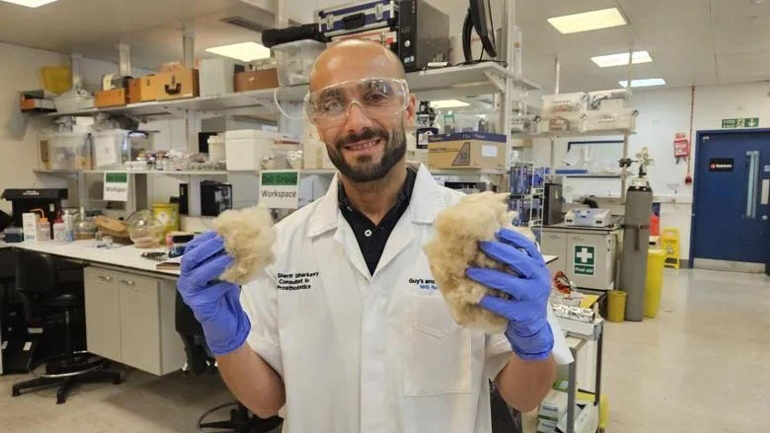 Zahnpasta aus Haaren repariert natürlich Zahnschmelz, entdecken Wissenschaftler