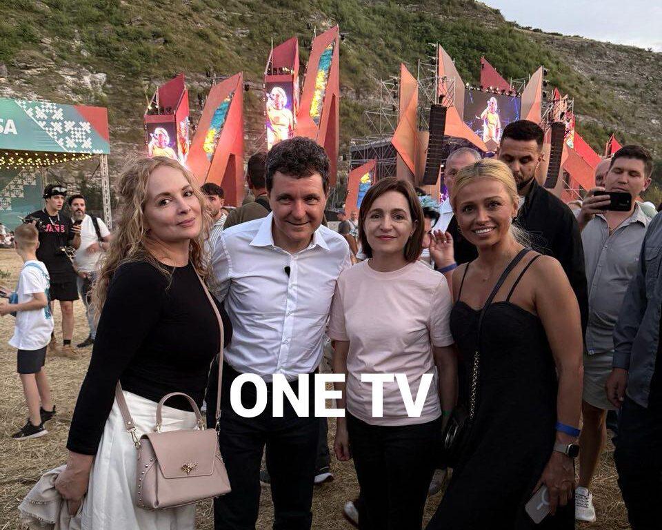 Exklusiv: Der Präsident Rumäniens, privater Besuch in Moldawien: Er nimmt mit Maia Sandu am Lupilor Festival teil