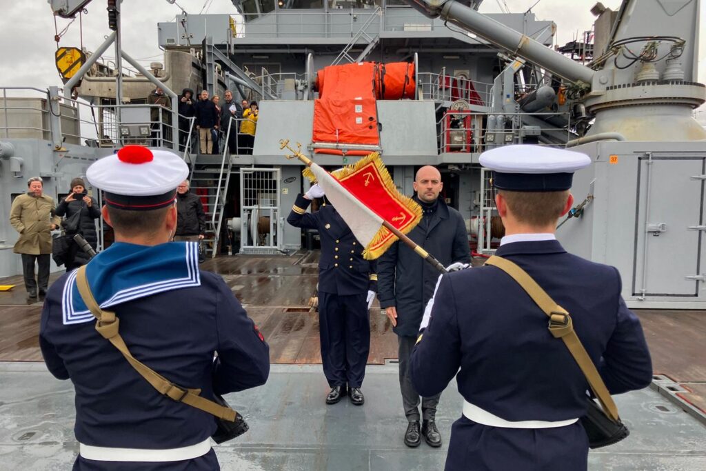 Der französische Außenminister ruft außerhalb der Einmischung in Grönland „inakzeptabel“. Der französische Außenminister ruft außerhalb der Einmischung in Grönland "inakzeptabel".