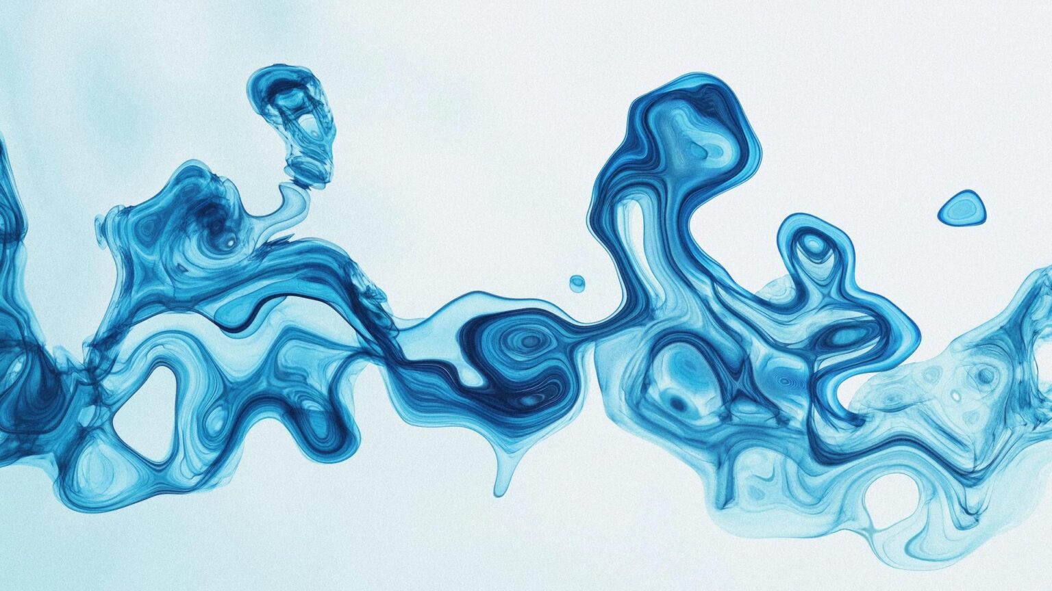 Wissenschaftler verwandeln "für immer Chemikalien" in Wasser mit neuem Prozess in Fluorid. Die Exposition gegenüber einem von Sonnenlicht aktivierten Katalysator brach 99% einer für immer chemischen Chemikalie ab und ließ recycelbares Fluorid zurück.