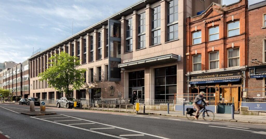 Dublin 2 Einwohner lehnen die Umwandlung eines freien Büros in Notunterkünfte ab
