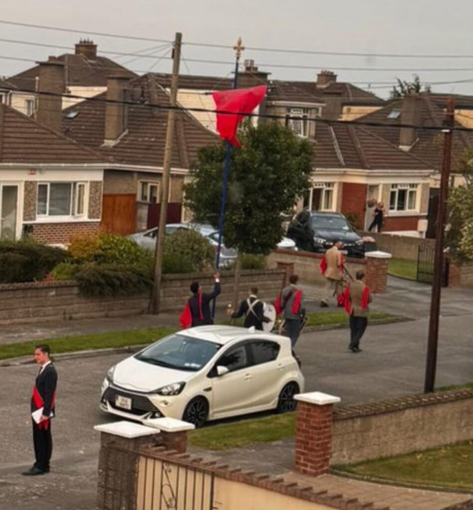 Die amerikanische Gehirnfäule fällt auf die Straßen von Dublin