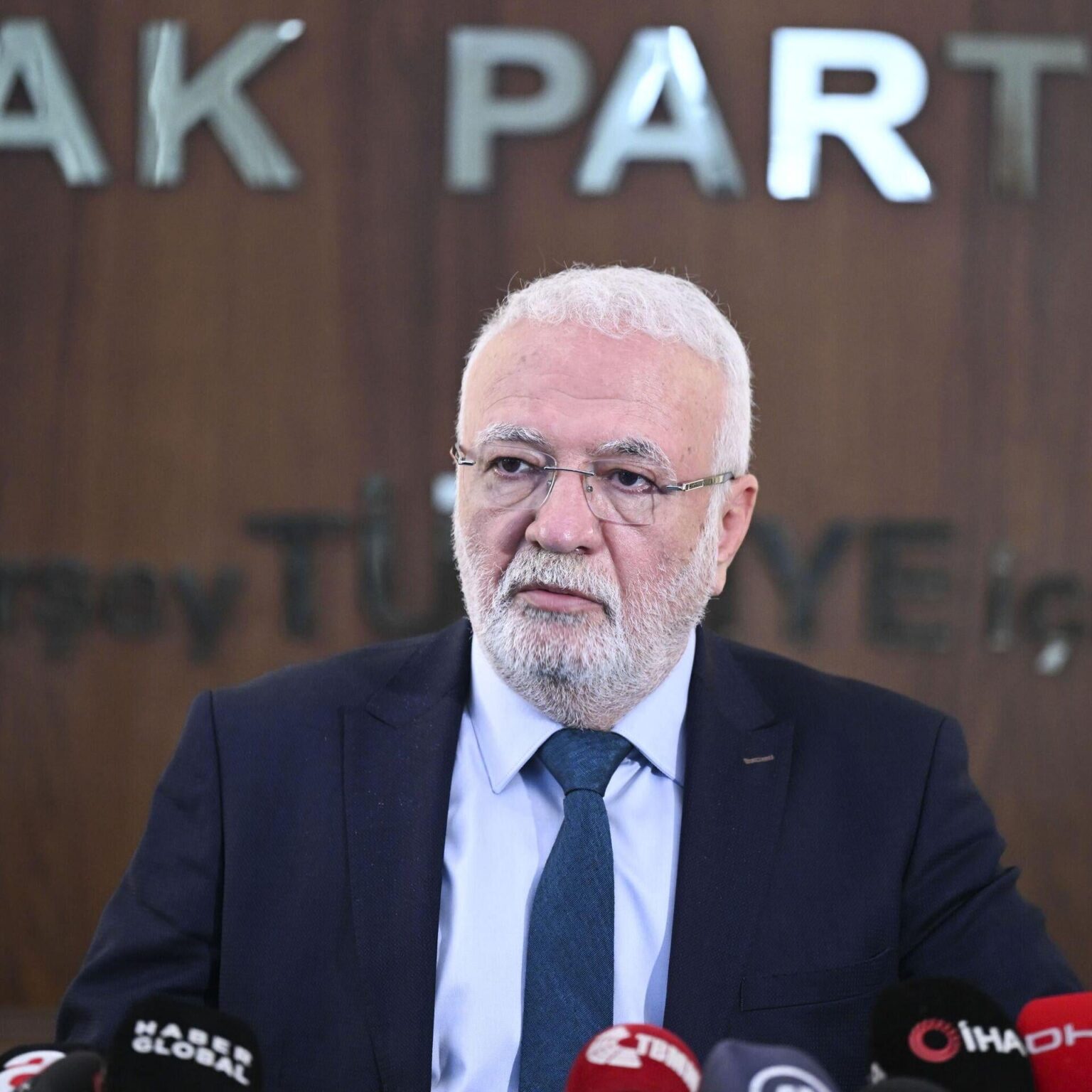 Der stellvertretende Vorsitzende der AK Party, Mustafa Elitaş: "Die Welt hat in den letzten 5 Jahren begonnen, sich in Technologie und Sicherheit um uns zu kümmern."