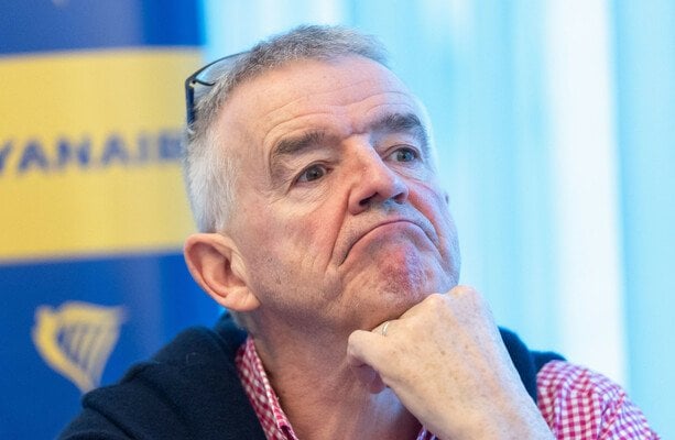 Michael O'Leary hat an die irische Zeit geschrieben