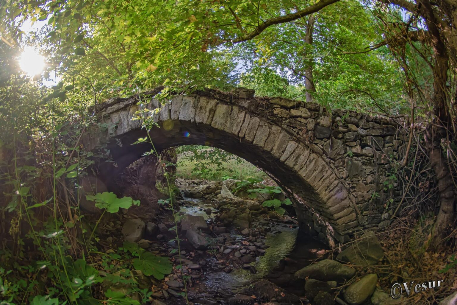 Römische Brücke in der Nähe von Debren, West -Rhodope