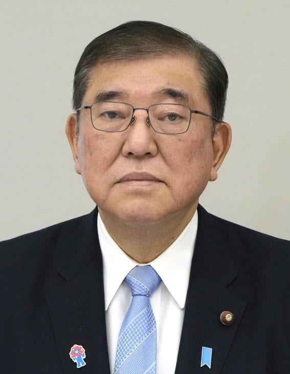 Premierminister, den Besuch in den Yasukuni -Schrein zu verschieben; Landwirtschaftsminister Koizumi sagt "wird angemessen entscheiden"