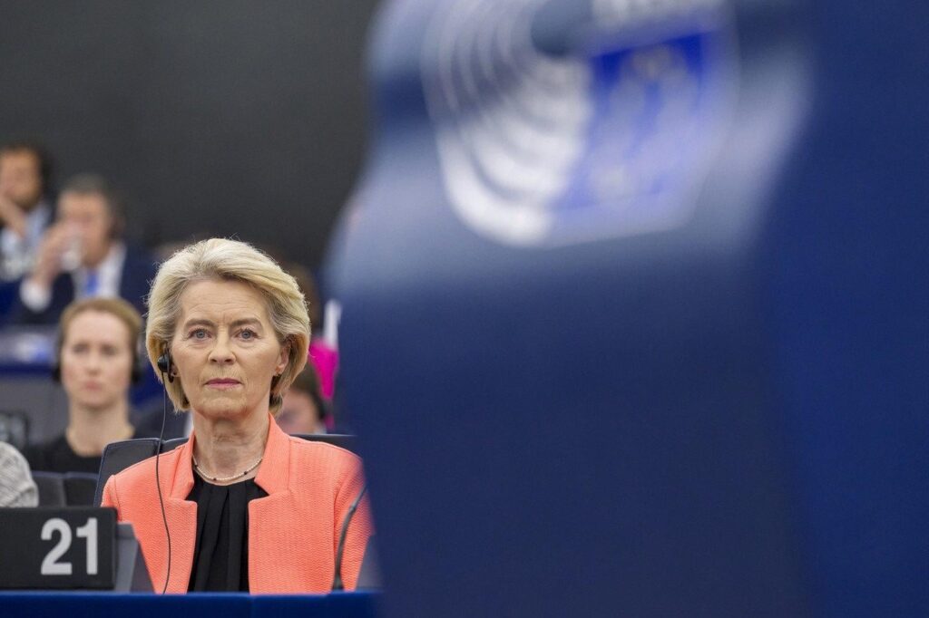 Die europäischen Führer konsultierten den ganzen Morgen und haben sich nach dem Trump-Putin-Treffen / dem, was sie sagen, nicht verhandelbar hotnews.ro ausgedacht Die europäischen Führer konsultierten den ganzen Morgen und haben sich nach dem Trump-Putin-Treffen / dem, was sie sagen, nicht verhandelbar hotnews.ro ausgedacht
