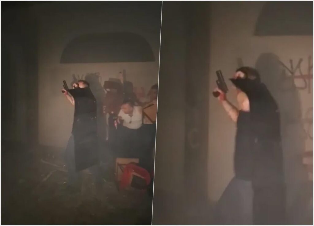 Vucics Party Thug, der eine Waffe auf Demonstranten erschoss