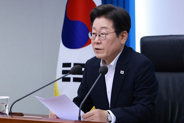 Lee hebt die starke öffentliche Unterstützung für die Normalisierung des Wohnungsmarktes hervor