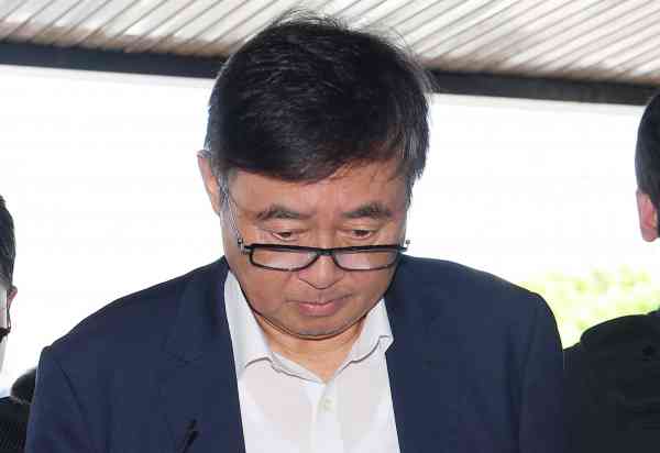 Aricell Chef zu 15 Jahren für hwaseong -Fabrikfeuer verurteilt