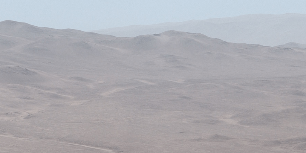 Der Neugier der NASA fängt neue Fotos der Marslandschaft auf