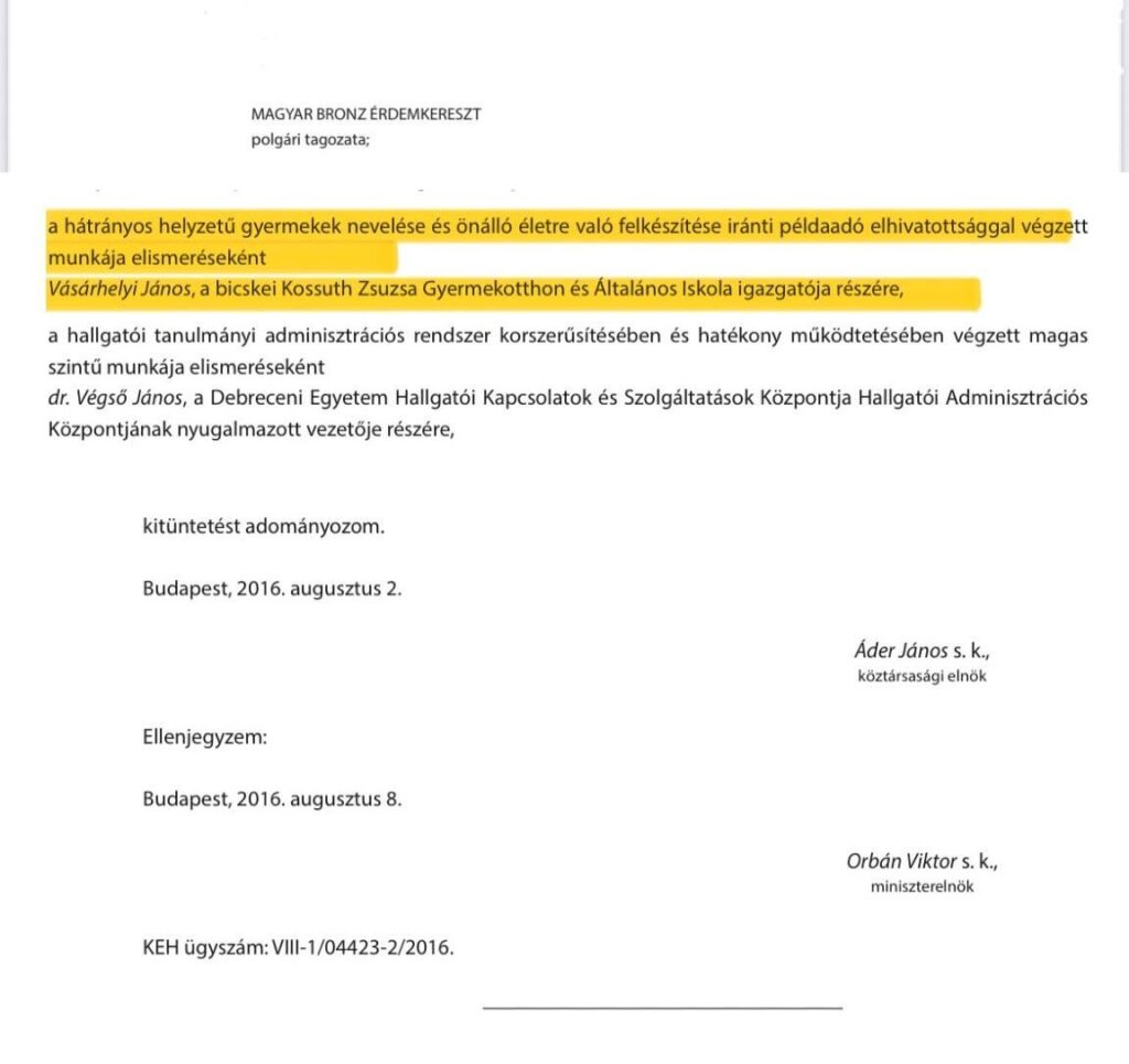 Mit einem Beitrag ging ich aus. Die Inhaftierung vor dem Verfahren wurde am 24. Oktober 2016 gegen János Vásárhelyi angeordnet. Die Auszeichnung wurde an Viktor Orban selbst vergeben.