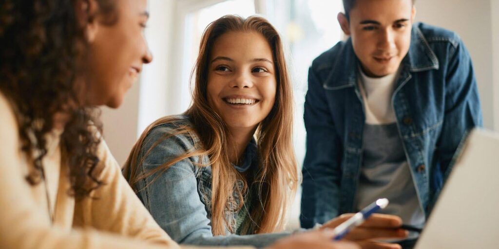 ADHS-Symptome sind mit Persönlichkeitsmerkmalen bei 10-15-Jährigen verbunden, so die Studie. Kinder mit höheren Grad an Aggressivität, Neurotizismus und negativer Valenz hatten tendenziell schwerere ADHS -Symptome, während Kinder mit höherem Gewissensniveau weniger Symptome hatten. ADHS-Symptome sind mit Persönlichkeitsmerkmalen bei 10-15-Jährigen verbunden, so die Studie. Kinder mit höheren Grad an Aggressivität, Neurotizismus und negativer Valenz hatten tendenziell schwerere ADHS -Symptome, während Kinder mit höherem Gewissensniveau weniger Symptome hatten.