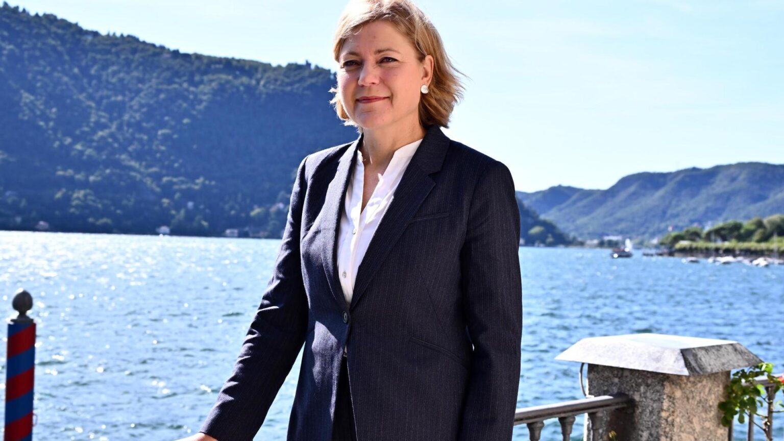 Henna Virkkunen: "EU entscheidend für Google und Big Tech. Wenn sie Geschäfte machen wollen, spielen Sie nach den Regeln" [Interview with the Commissioner for Digital Sovereignty, translation in the comments]