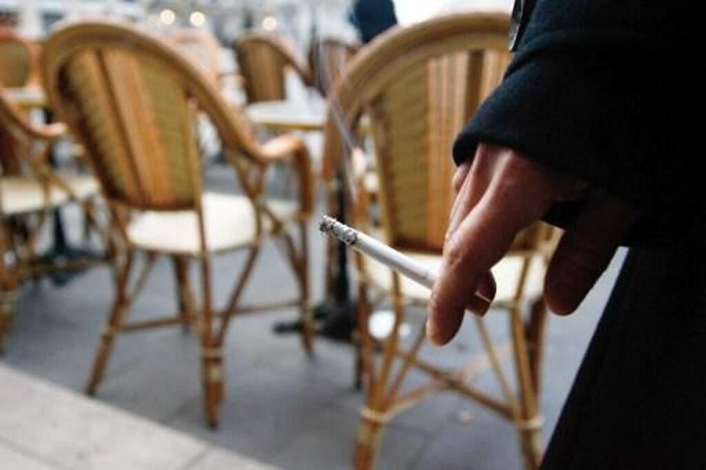 Belgien: Rauchen und Vaping, um auf Terrassen verboten zu werden