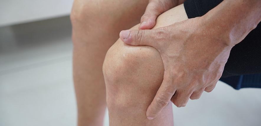 "Künstlicher Knorpel" könnte die Arthritisbehandlung verbessern | Forscher haben ein Material entwickelt, das winzige Veränderungen innerhalb des Körpers erfassen kann, z.