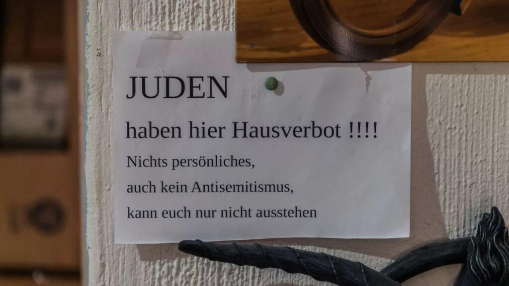 Das Verbot von Juden, die in das Flensburg -Laden eintreten
