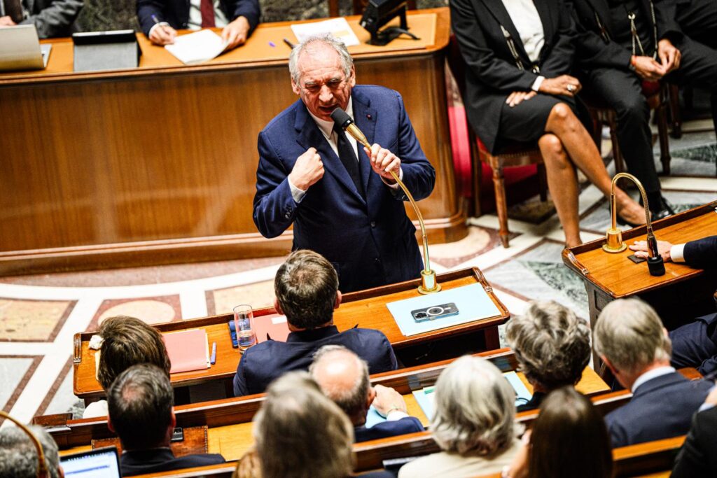 François Bayrou verdrängte sich nach dem Verlust des Vertrauens als französischer Premierminister