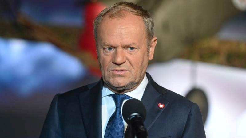 Polen Downs Drohne fliegt über Govt -Gebäude