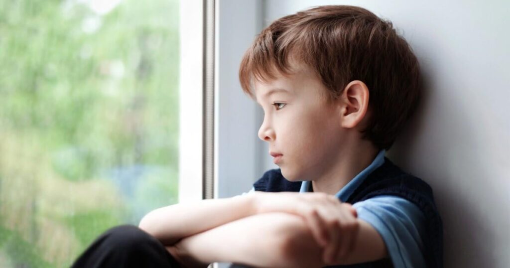 Einfacher Test identifiziert einen hohen Stressniveau bei Kindern mit chronischer Krankheit | Durch das Testen des Stresshormons Cortisol in Haaren können Forscher Kinder mit chronischen Krankheiten identifizieren, die dem größten Risiko von Angstzuständen, Depressionen oder Verhaltenskämpfen ausgesetzt sind.