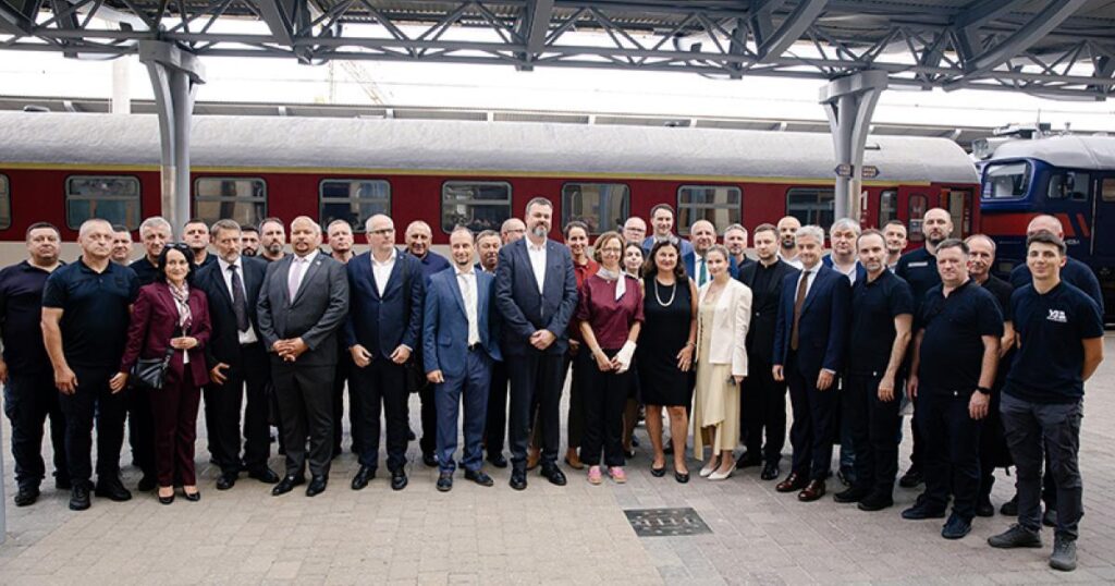 Die Ukraine eröffnet ihre erste Eisenbahnlinie mit European Gleisbreite Standard und erhöht die Integration des Landes in die Europäische Union