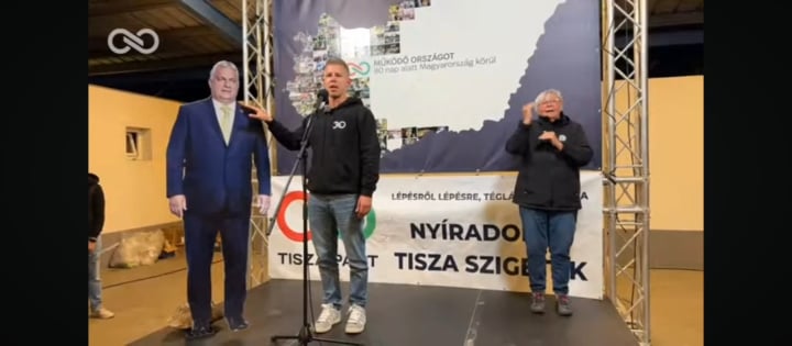 Alles, was ich für die Dame respektiere, die ungefähr 20 Minuten lang die Rede des Abgeordneten war. Dies ist ein wirklich harter Träger.