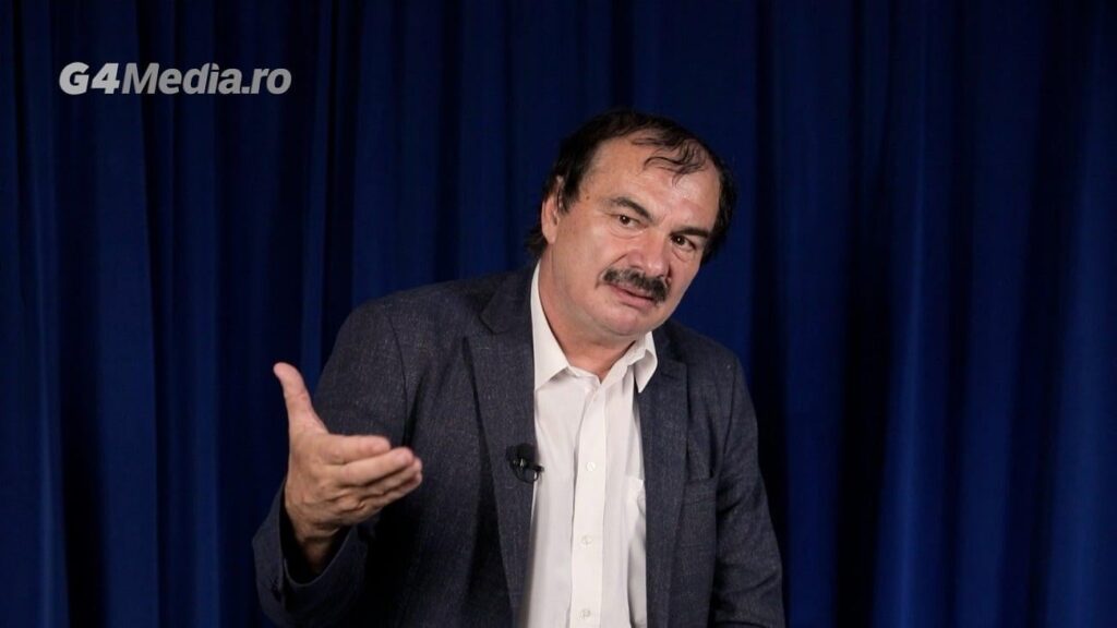 Mircea miclea: Es ist der traurigste erste Schultag in den letzten Jahrzehnten. Wir erleben eine Entscheidung, die ein Beispiel für die Handbücher schlechter politischer Entscheidungen geben wird: Ein finanzieller Gewinn von 0,02% der BIP-Ökonomie wurde im Austausch gegen enorme sozio-emotionale Kosten erzielt. Mircea miclea: Es ist der traurigste erste Schultag in den letzten Jahrzehnten. Wir erleben eine Entscheidung, die ein Beispiel für die Handbücher schlechter politischer Entscheidungen geben wird: Ein finanzieller Gewinn von 0,02% der BIP-Ökonomie wurde im Austausch gegen enorme sozio-emotionale Kosten erzielt.