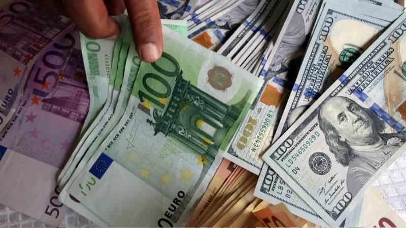 Euro erreicht 4-Jahres-Hoch gegen Dollar