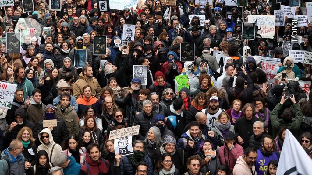 'Scienticide' in Argentinien löst großen Protest von Forschern aus
