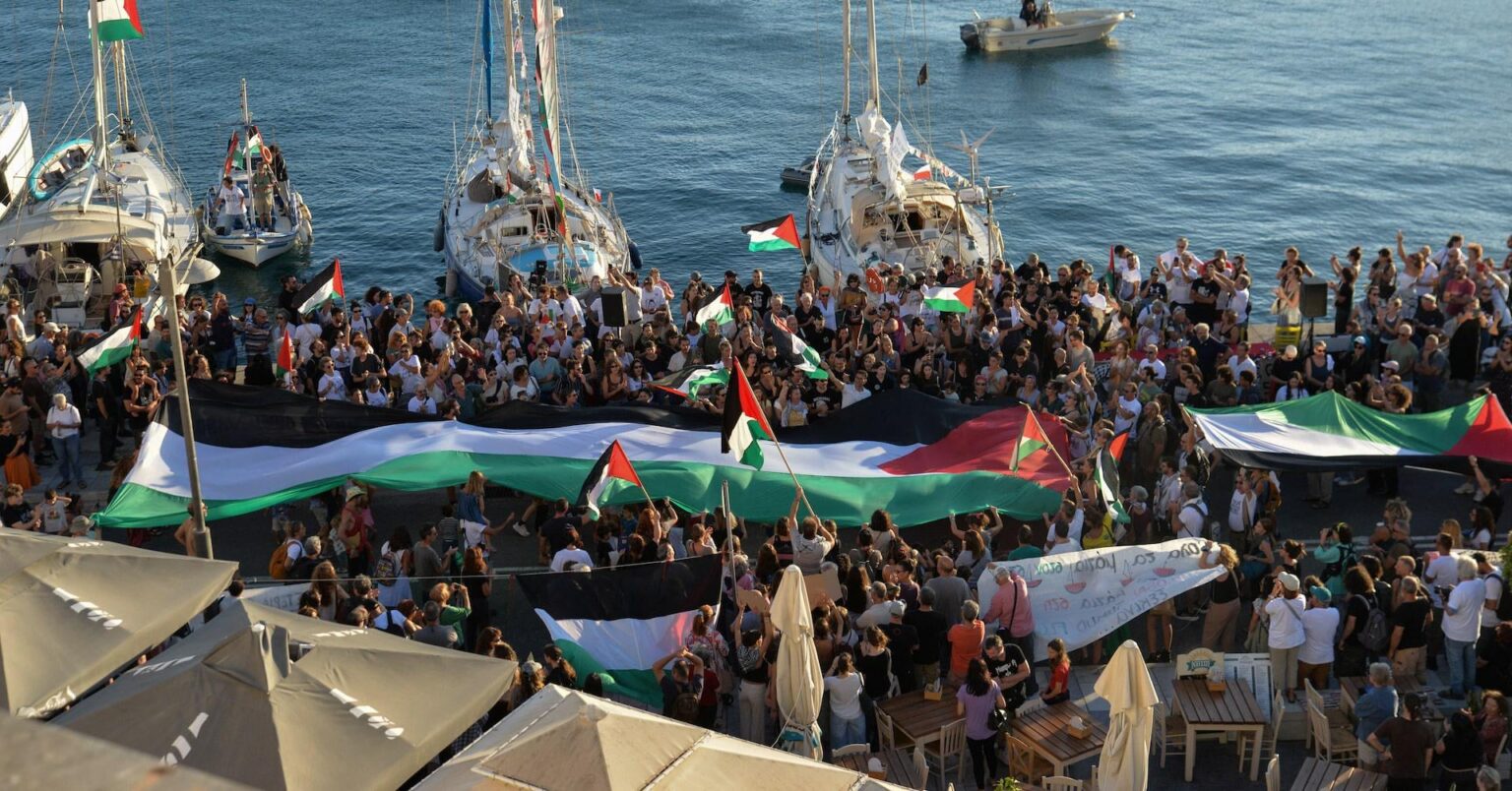 Italien schickt das zweite Marineschiff, um die Gaza -Hilfe -Flottille zu Escort