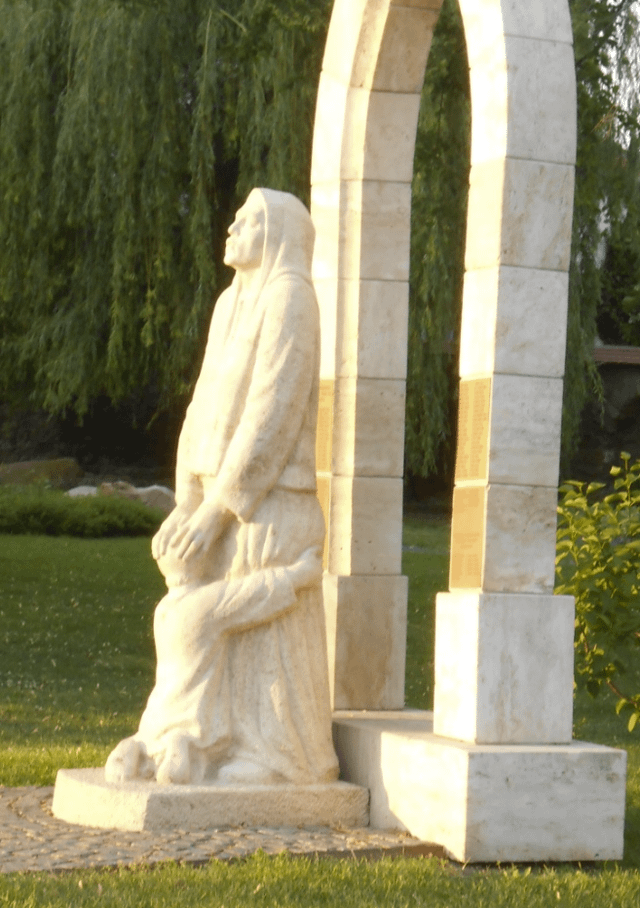 Eine echte Statue in Keszthely, Ungarn