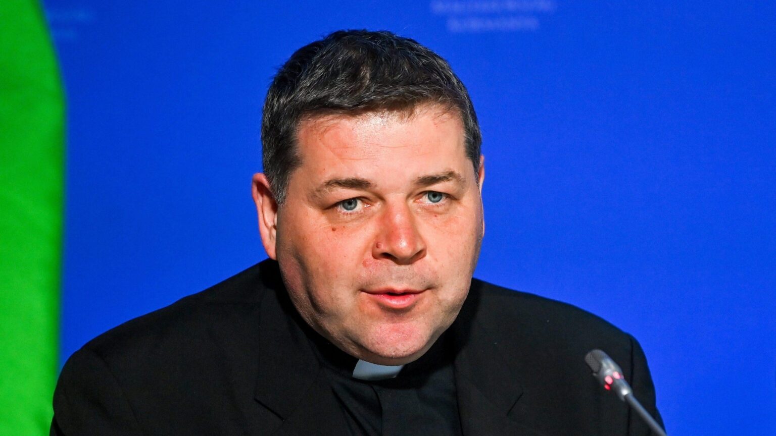 ZSOLT SEMJén: Ich hatte noch nie etwas mit einer sündigen Beziehung zu tun. Onkel Zsloli? ZSOLT SEMJén: Ich hatte noch nie etwas mit einer sündigen Beziehung zu tun. Onkel Zsloli?