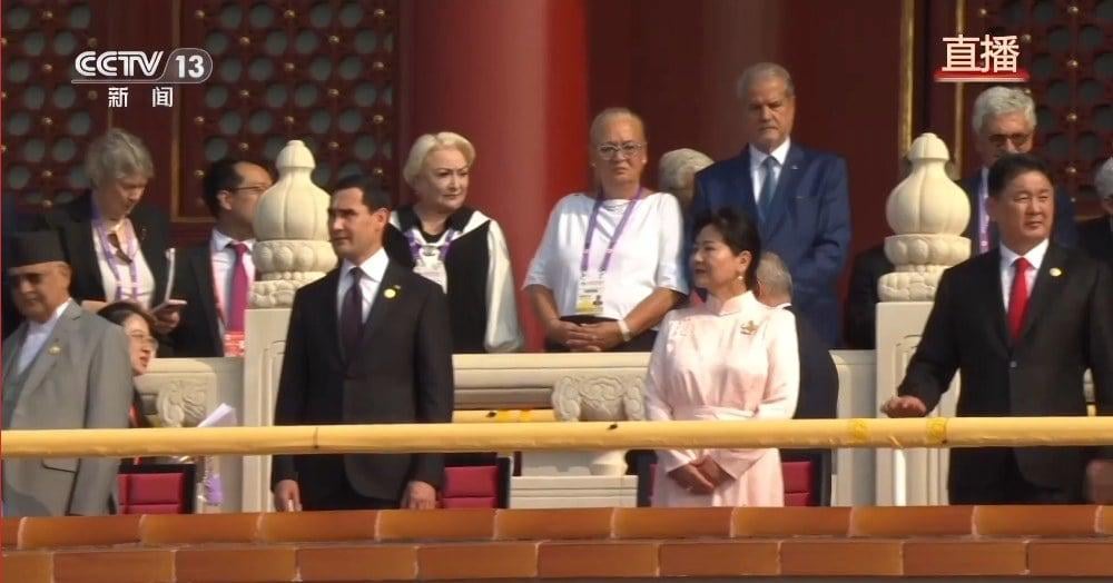USR -Senator Sorin șipoș, der nach dem Besuch von Nastase und Dăncilă nach Peking befragt wird: Welche Dienstleistungen bieten die beiden ehemaligen PSD -Premiers diese Diktaturen an?