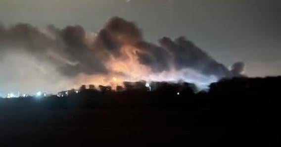 In Mols Száhahalombatta-Raffinerie brach ein Feuer aus