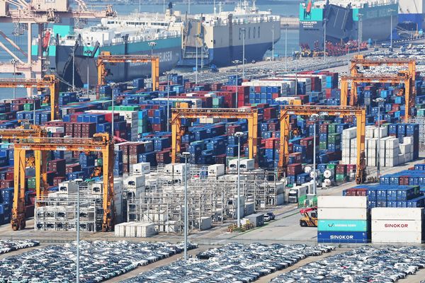 Oktober-Exporte steigen trotz US-Zöllen und Feiertagsabschwächung um 3,6 %