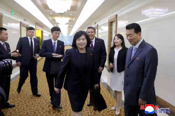 Der nordkoreanische Außenminister wird vor Trumps Besuch in Südkorea Russland und Weißrussland besuchen