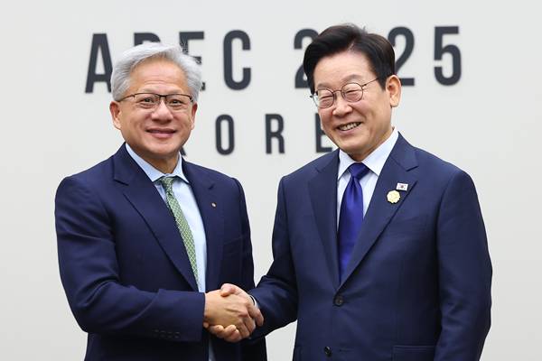 Präs. Lee trifft Nvidia-CEO Huang und strebt die Schaffung eines regionalen AI-Hubs für Südkorea an